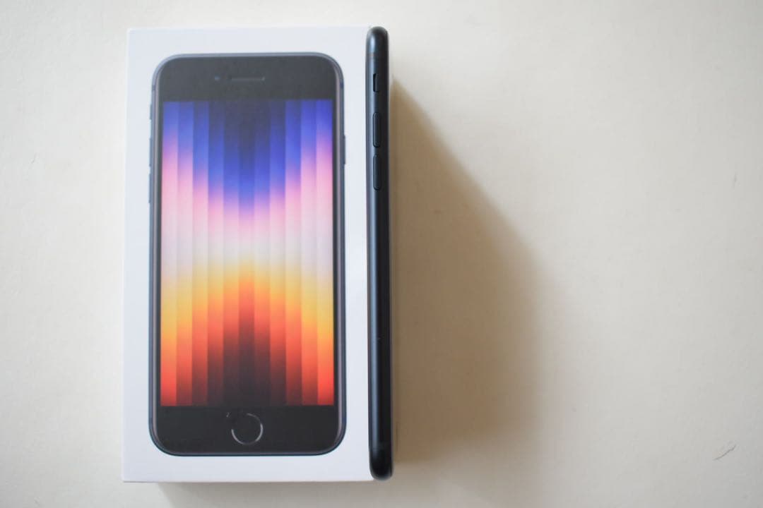 当日発送 新品 未使用iPhone SE 第3世代 64GB ミッドナイト