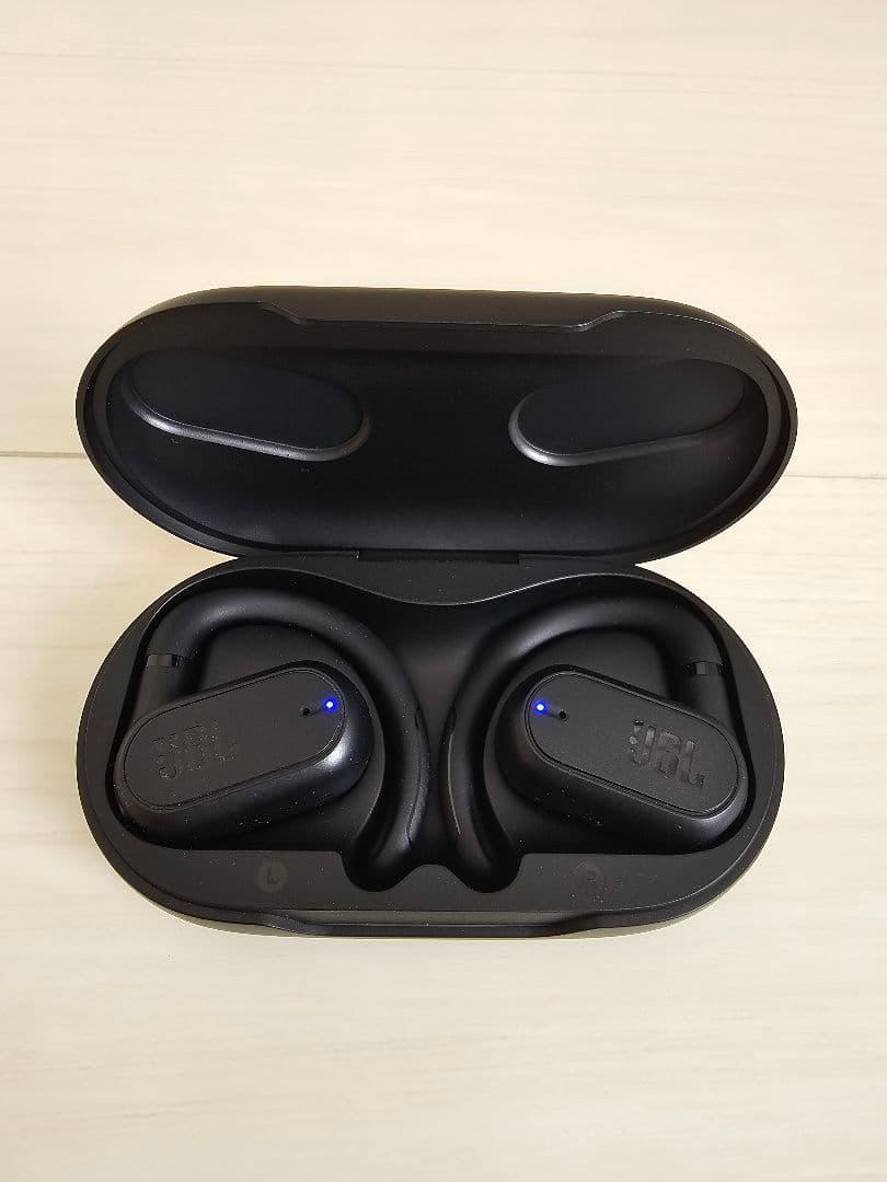 JBL SOUNDGEAR SENSE 完全ワイヤレスイヤホン