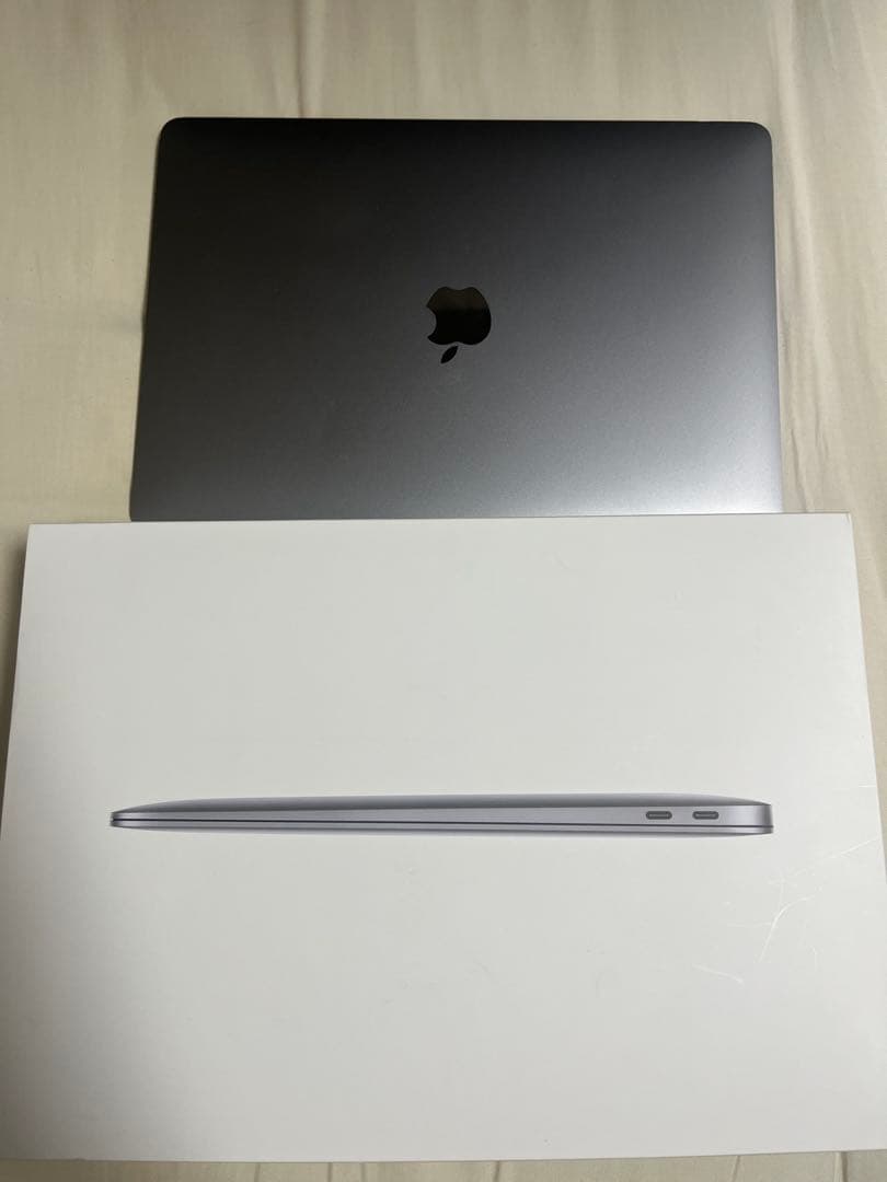 MacBookAir m1チップ搭載 13インチ 8GB 256GB SSD