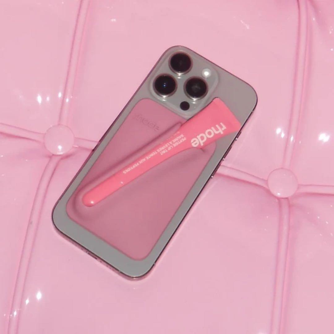 【新作】rhode skin snap-on lip case pretzel