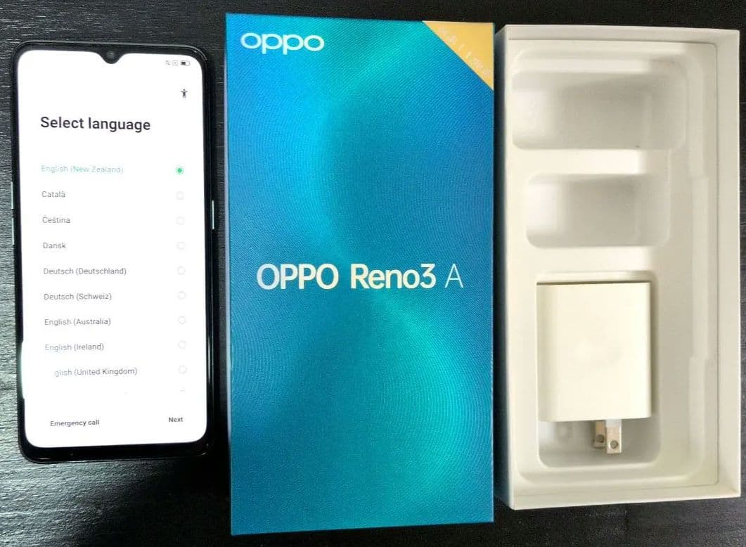 イブ【美品・初期化済】OPPO Reno3 A ホワイト SIMフリー