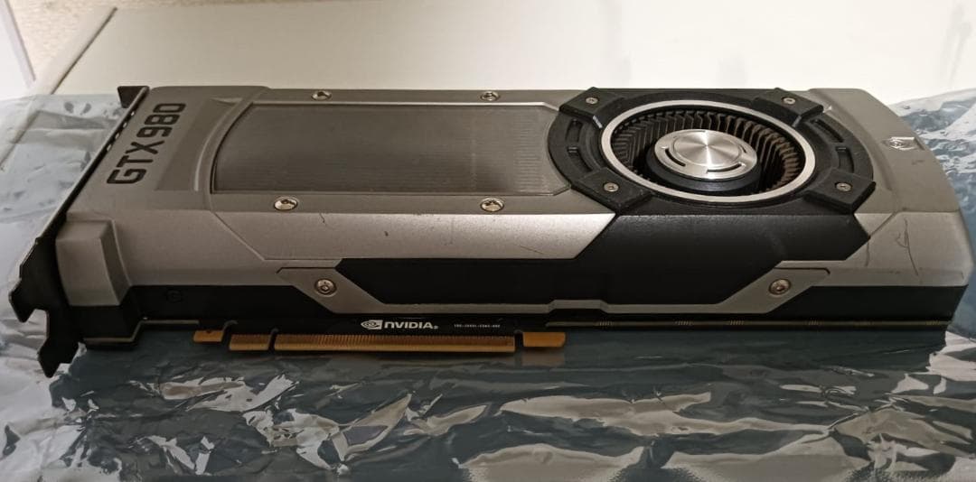 グラフィックボード・グラボ・ビデオカード NVIDIA GTX 980 Founders Edition/256bit