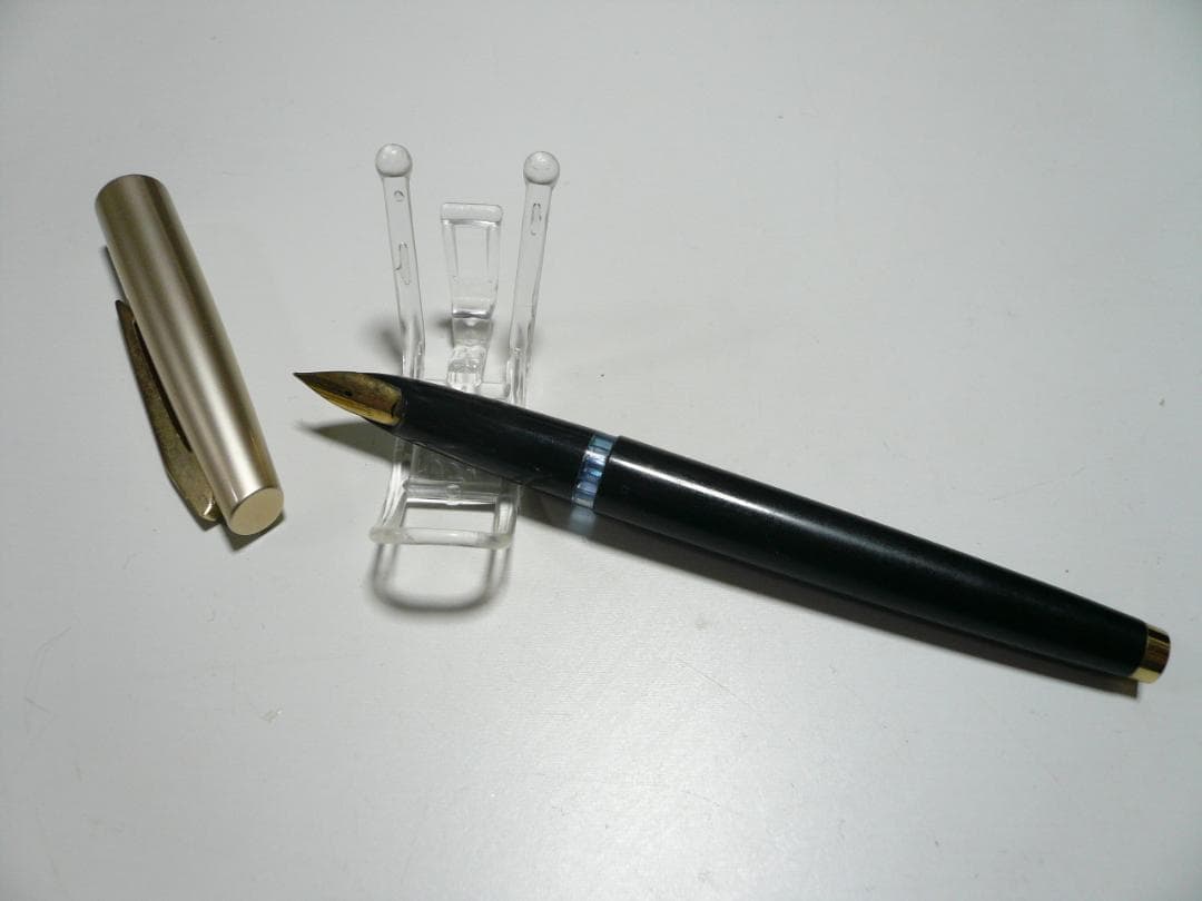 昭和レトロ PILOT E 万年筆 SCRIPT 14K-585ペン先 エリート
