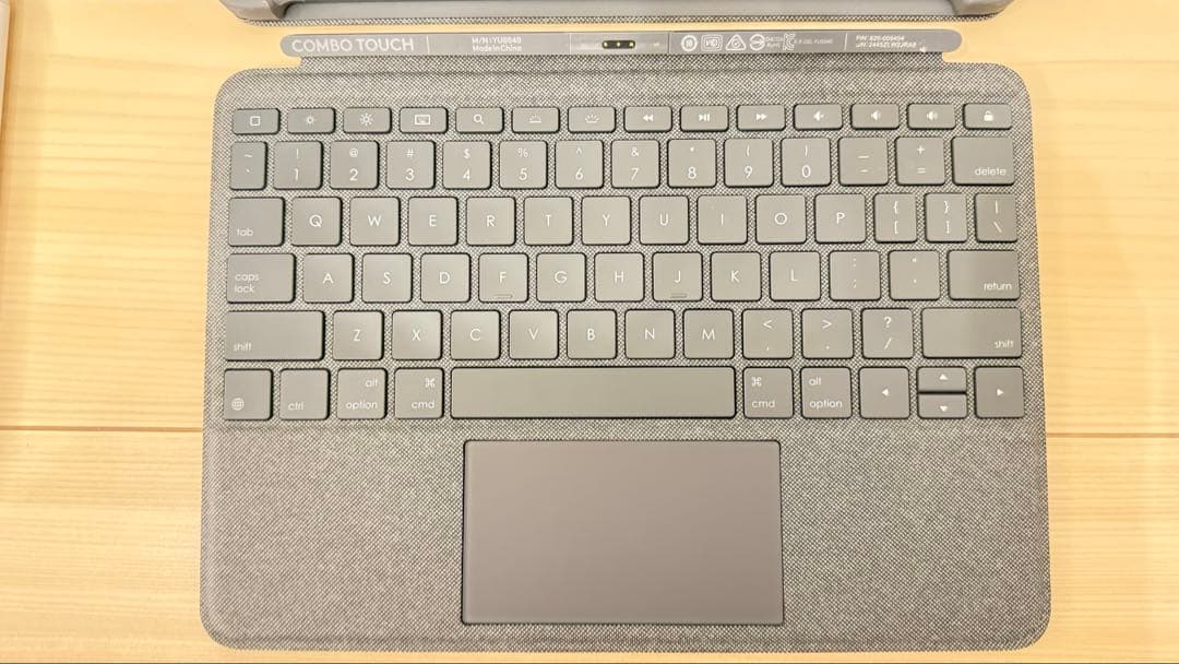 Logicool iPad用キーボード　第7.8.9世代対応　おまけ付き