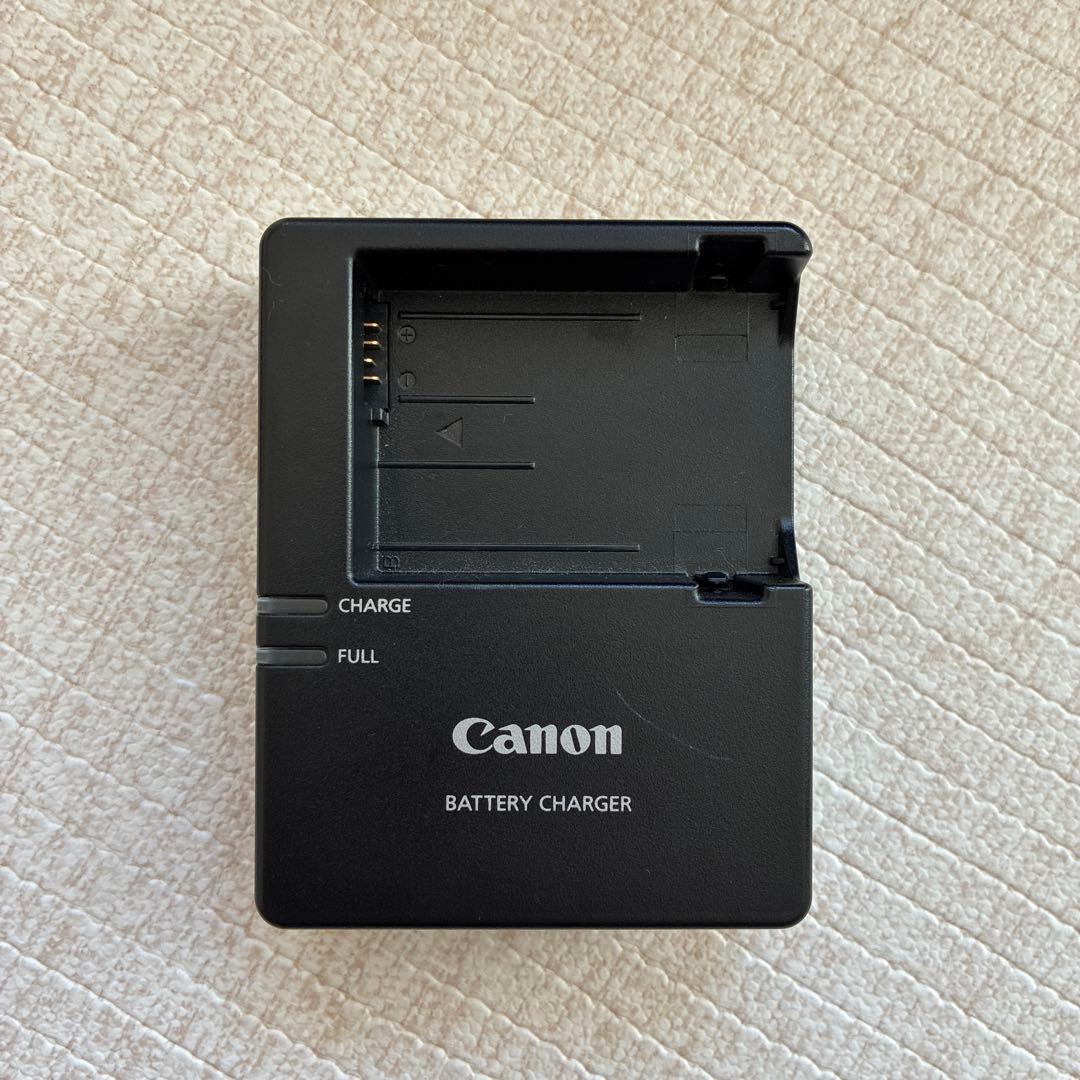 Canon EOS Kiss X5 ダブルレンズセット　箱、バック付