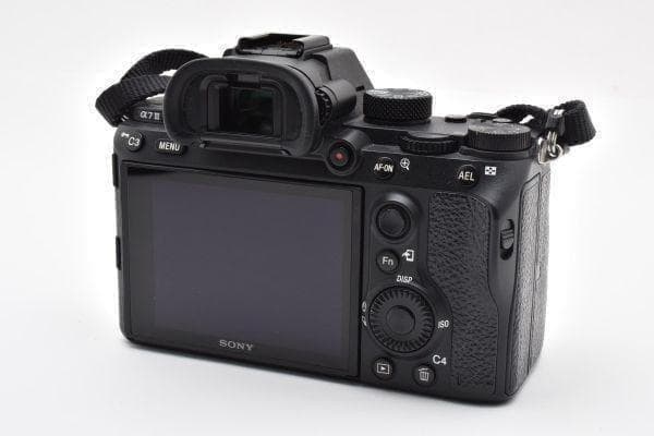 ソニー SONY α7 III ILCE-7M3 ミラーレスカメラ