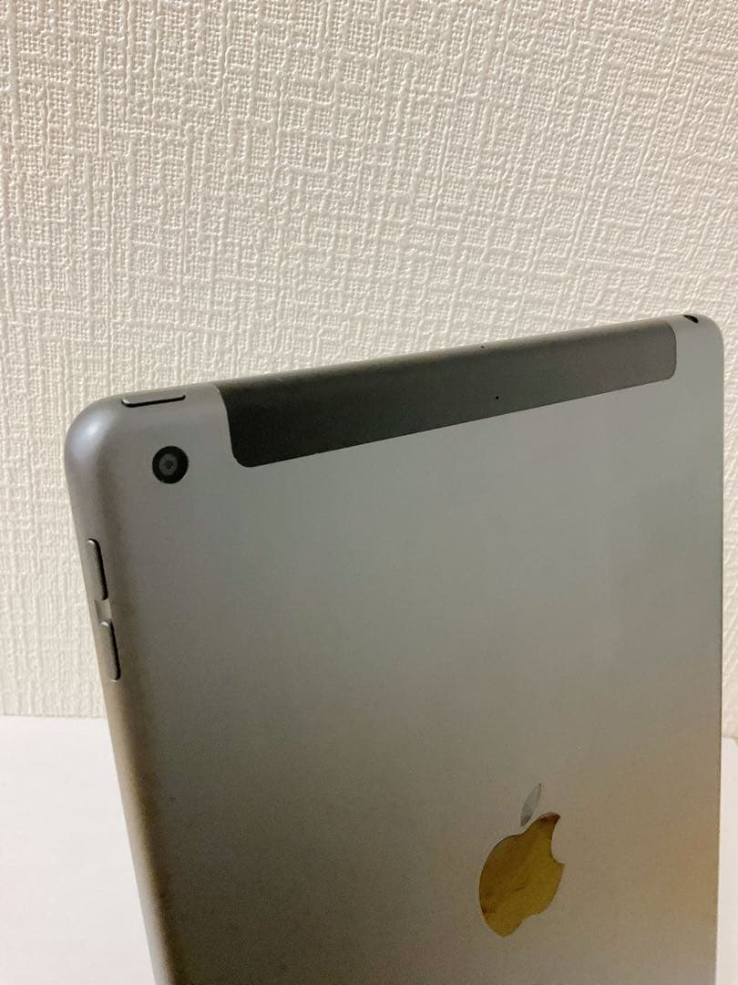 ☆超美品☆ IPAD 第9世代 64GB Wifi+Cellularモデル