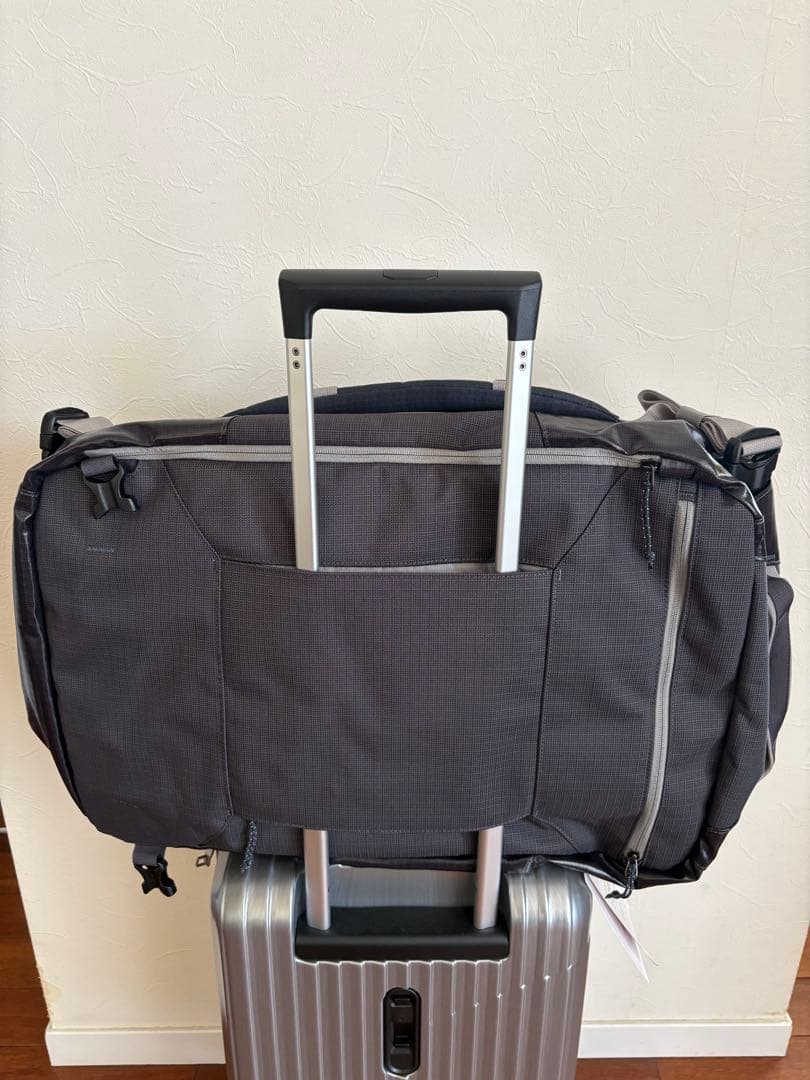 パタゴニアブラックホールMLC45L 色smolder blue