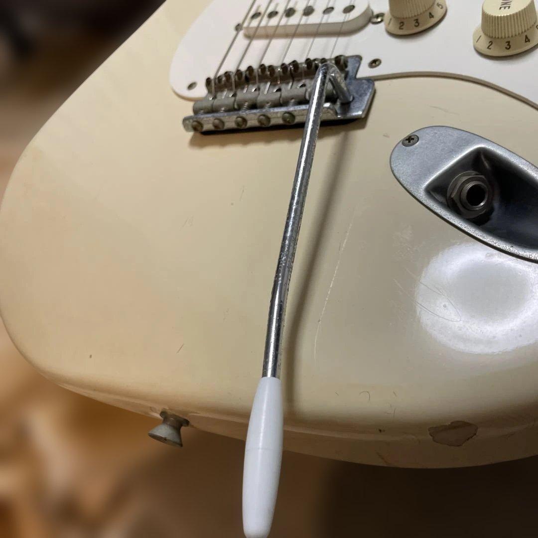 ネックリー様　Fender Japan Stratocaster ホワイト