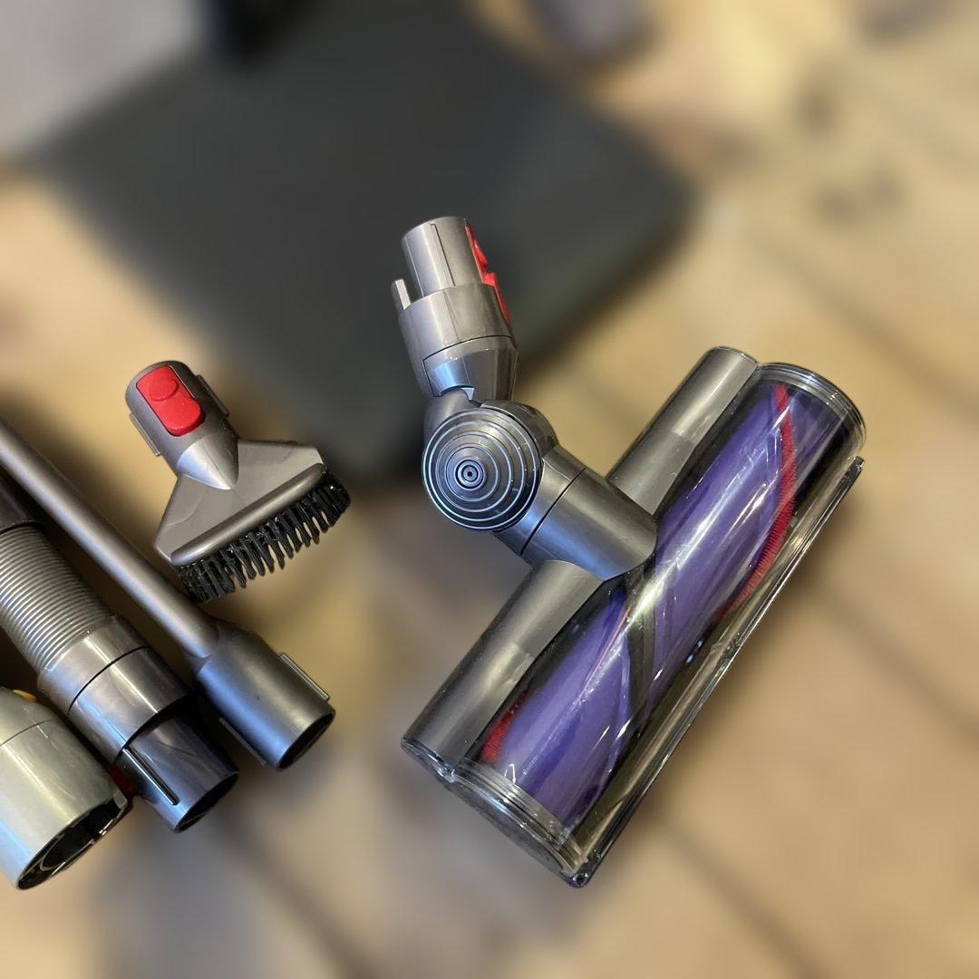 Dyson cyclone v10 fluffy 本体　おまとめ　掃除機