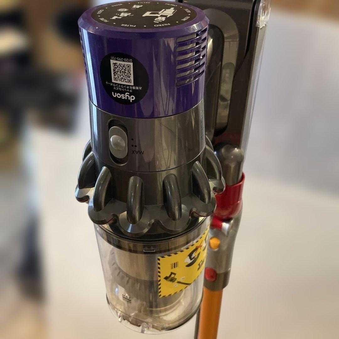 Dyson cyclone v10 fluffy 本体　おまとめ　掃除機