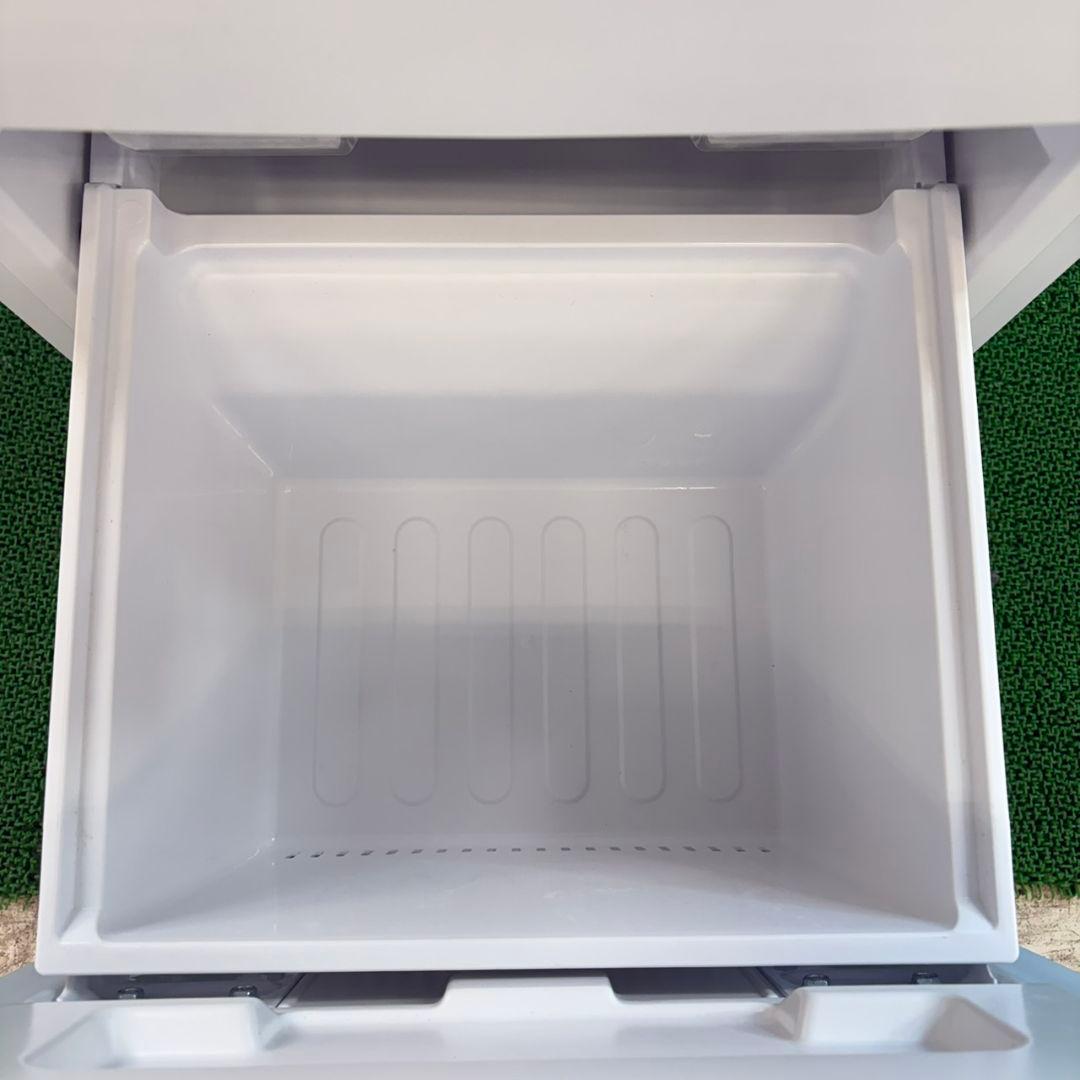 833自炊する方にオススメ！SHARP　冷蔵庫　179L　小型　一人暮らし