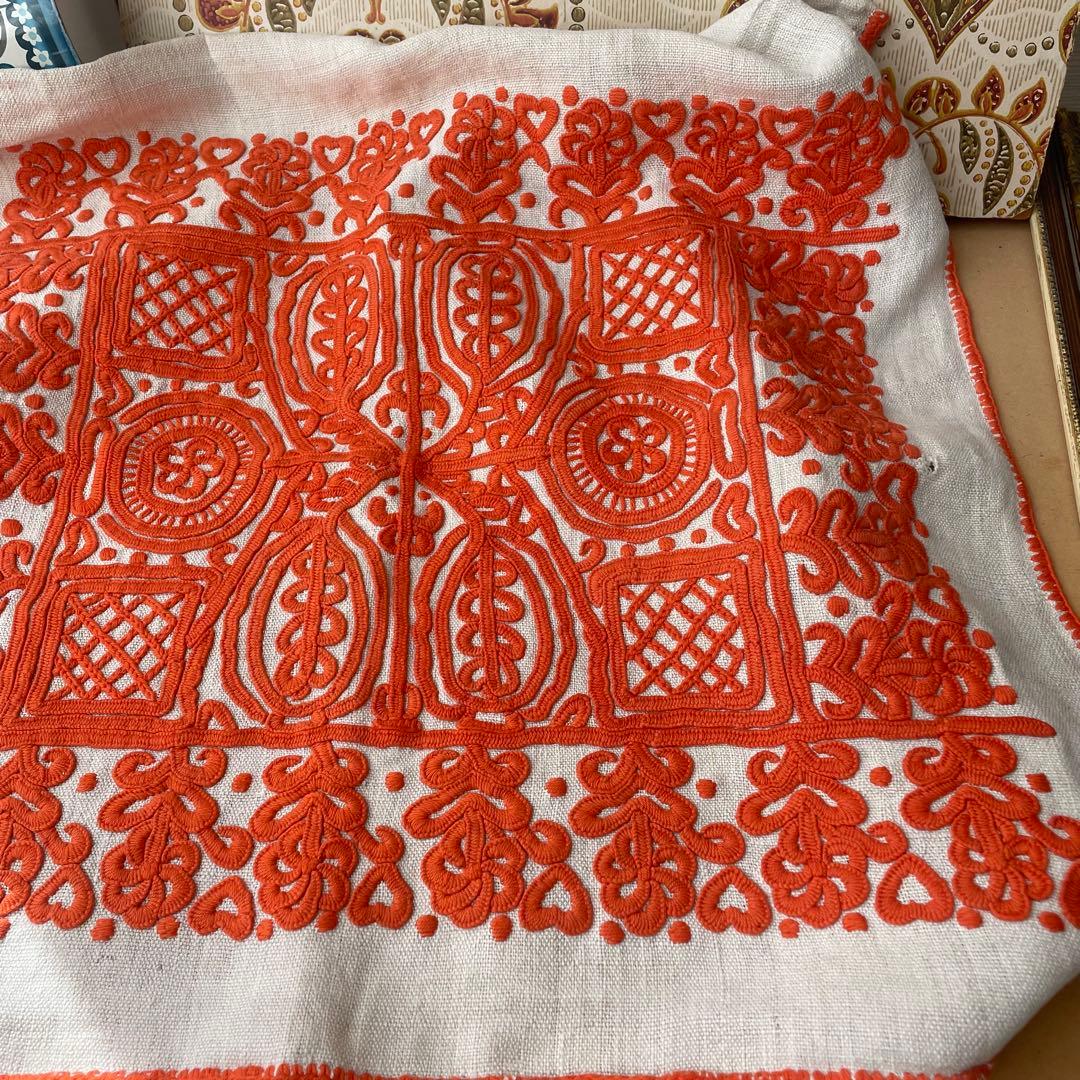 審美眼/ヘリテージ/イーラーショシュ/重厚/手仕事/手刺繍
