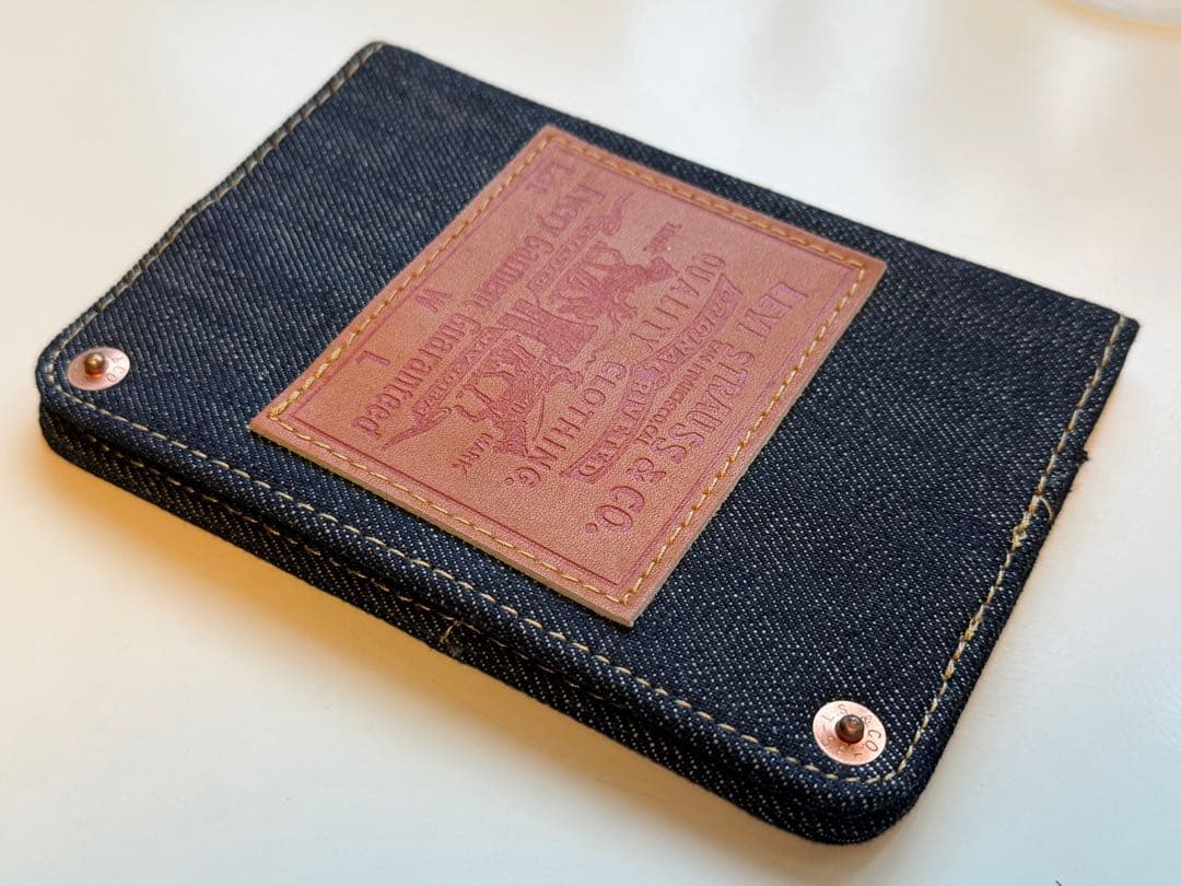 リーバイス/デニム/パスポートケース/手帳カバー/革パッチ/リベット/限定/美品
