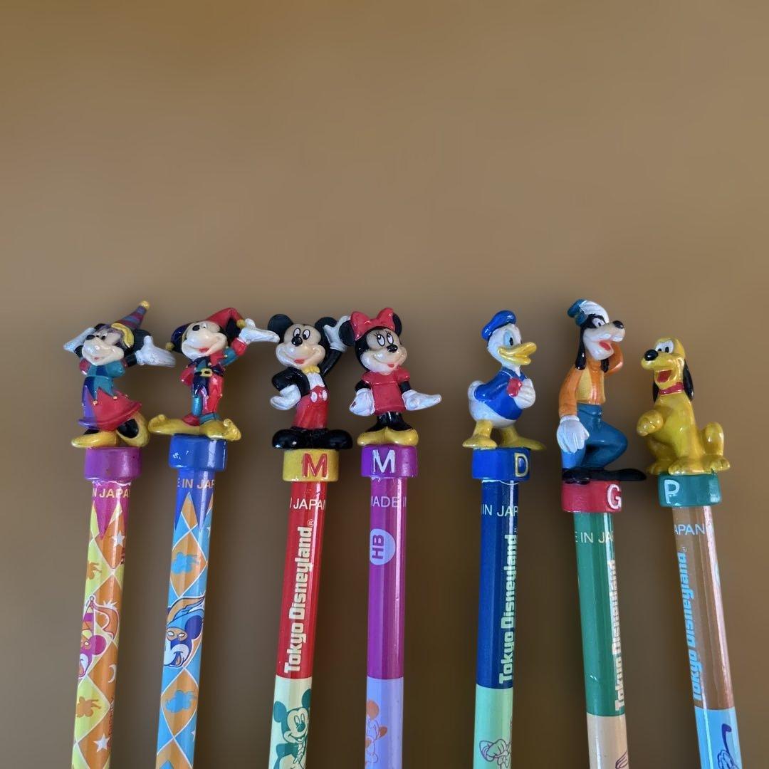 東京ディズニーランド　キャラクター付き鉛筆　29本