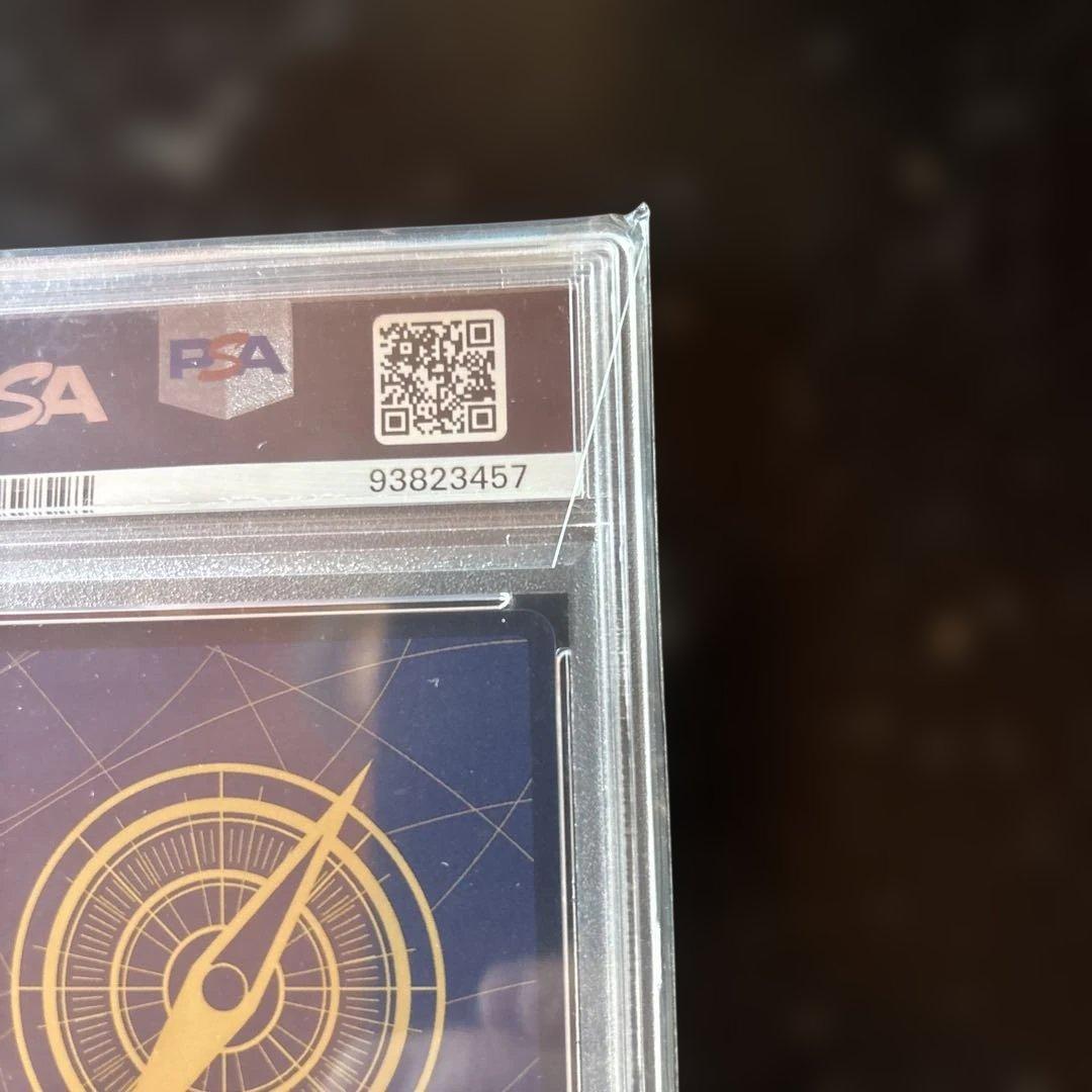 【PSA10 】ワンピースカード　シルバーズレイリーコミパラ