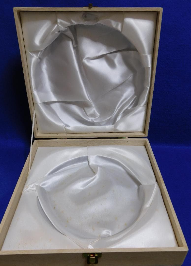 飛騨高山　春慶塗　丸盆と鉄鉢の化粧箱入りセット　☆新品未使用品☆