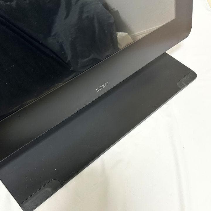 Wacom Cintiq 27QHD DTK-2700 液晶ペンタブ スタンド付