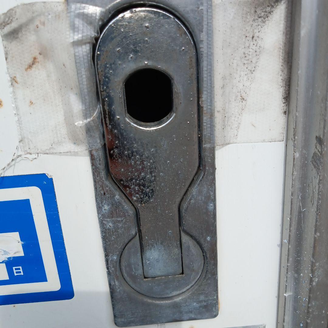 日清食品 カップヌードル　レトロ自動販売機