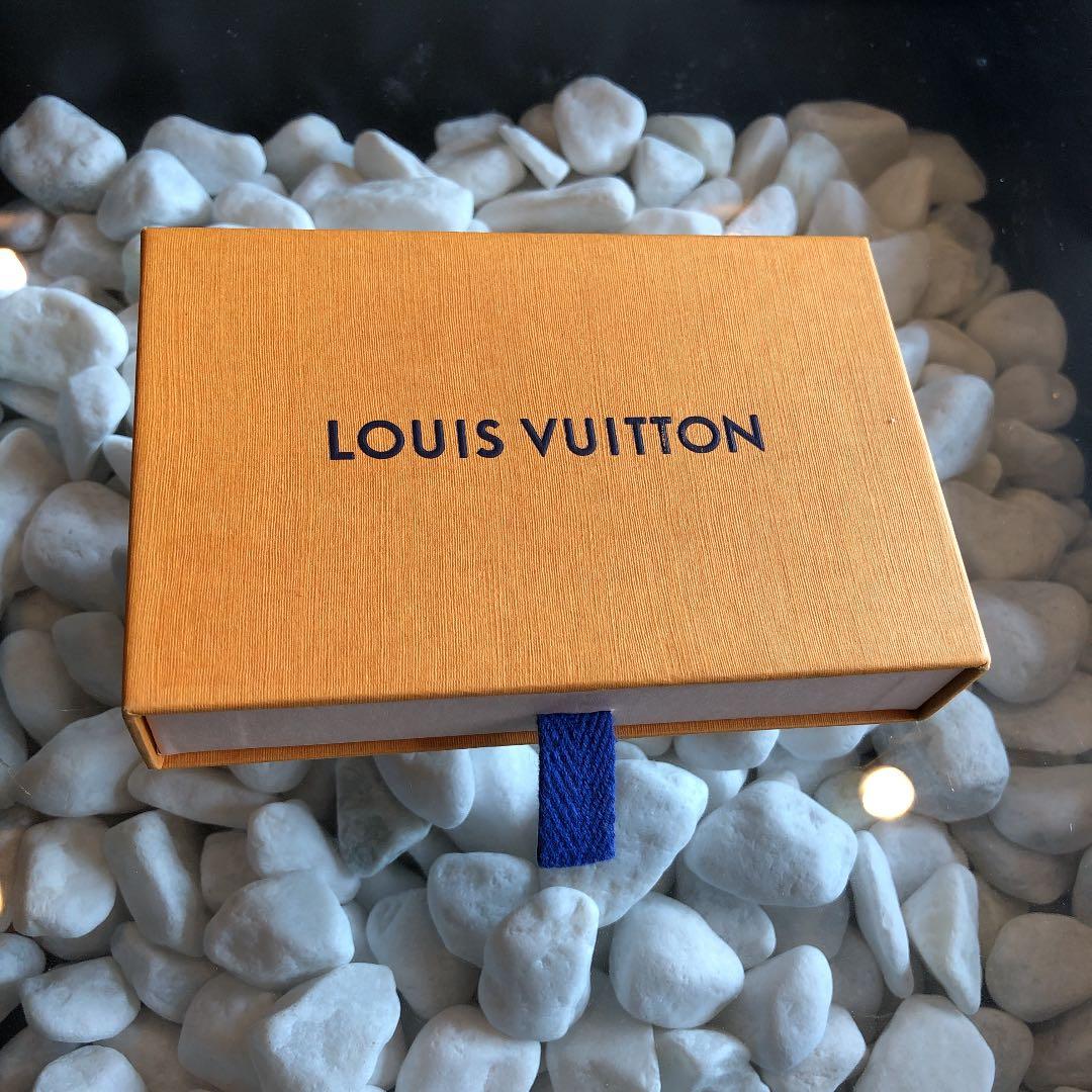 LOUIS VUITTON  コンパクト　ミラー