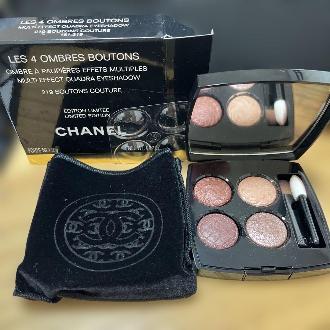 CHANEL レキャトルオンブルブトン