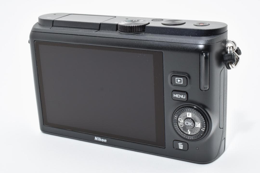 ★良品★ニコン Nikon 1 J3 ボディ ブラック