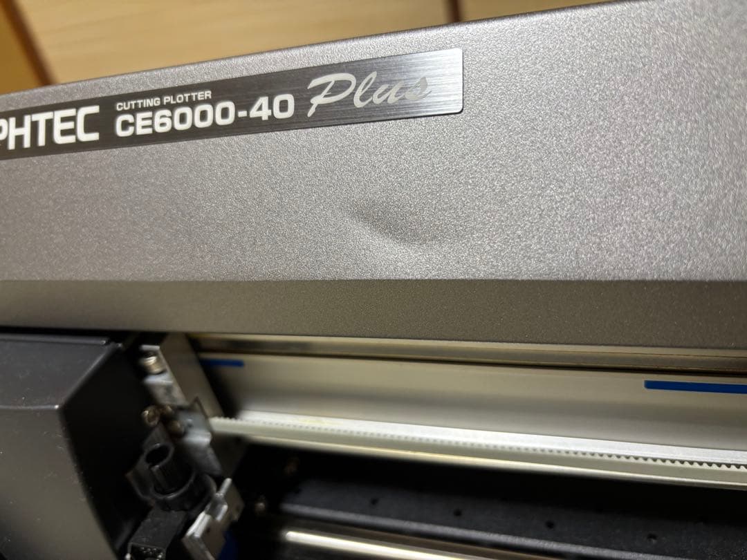 GRAPHTEC CE6000-40 Plus A2 カッティングマシン