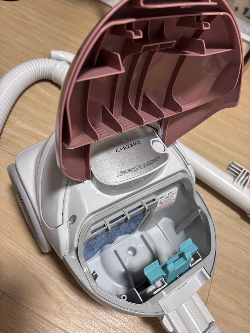 【かっちゃん様】日立 CV-V500 ピンク キャニスター掃除機 紙パック式