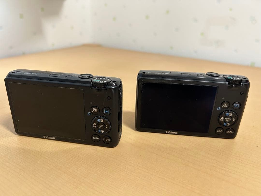 Canon コンパクトデジタルカメラ 2台 バッテリーチャージャー付き