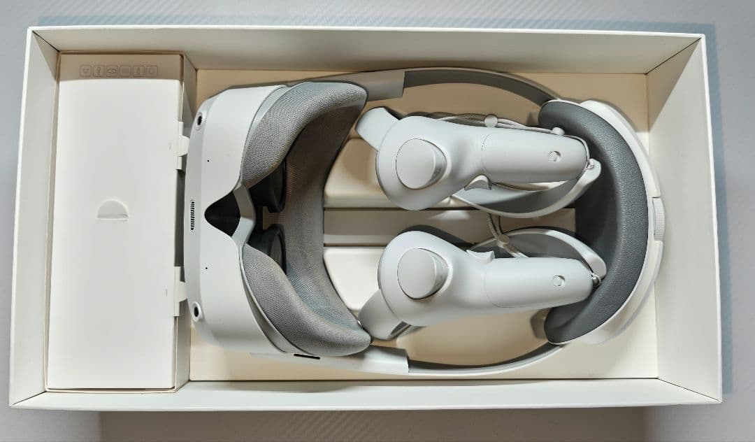 PICO 4 VRヘッドセット