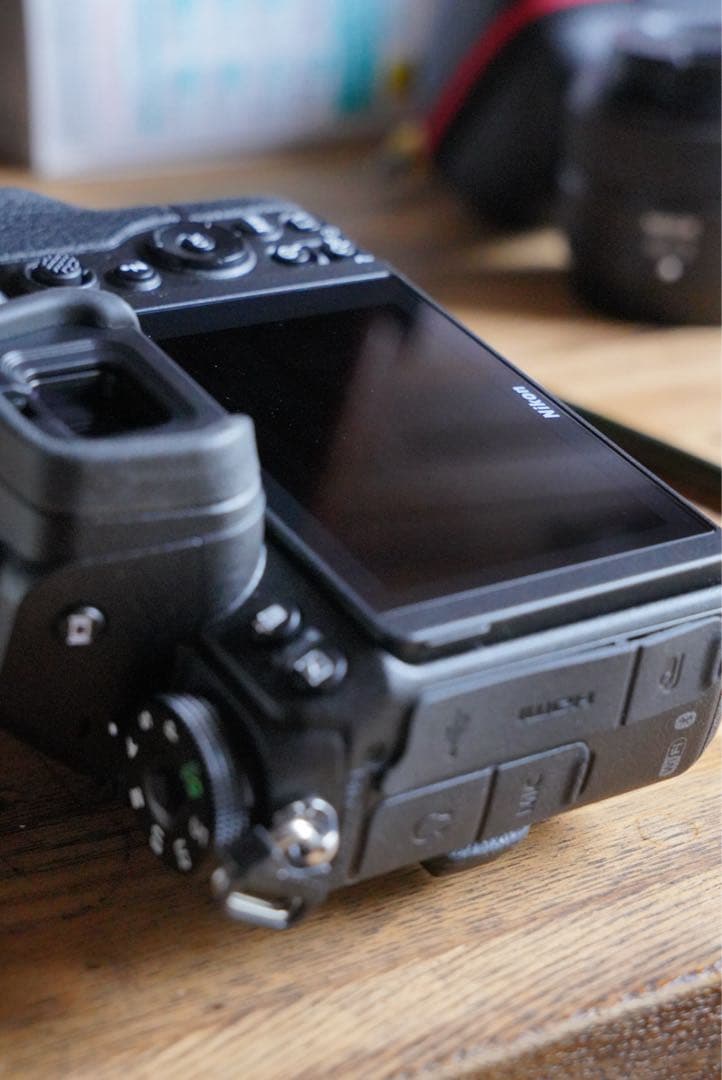Nikon Z6 ミラーレス一眼カメラ