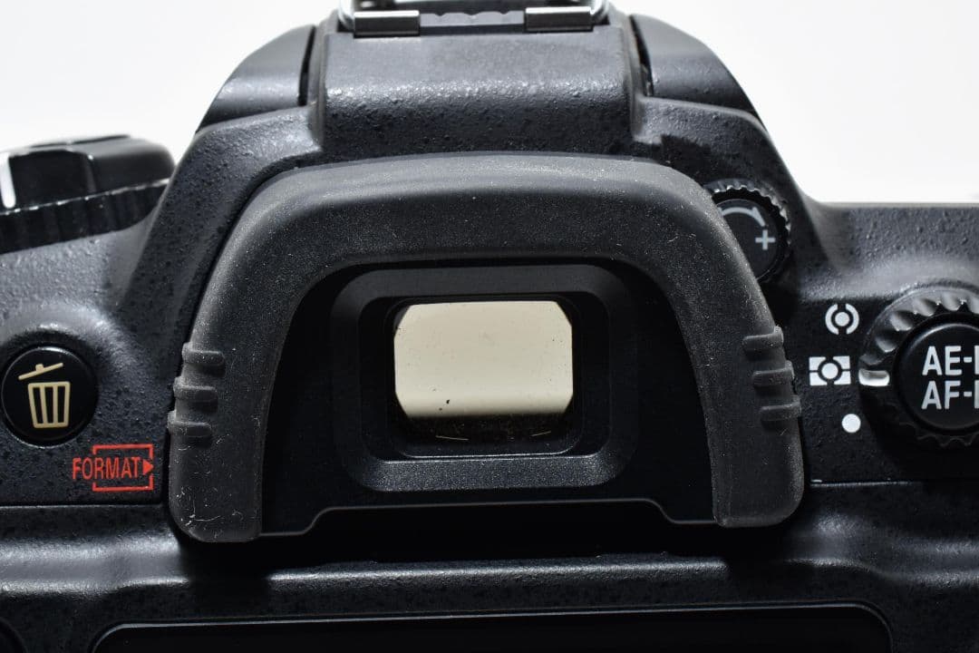 Nikon D200 ボディ MB-D200