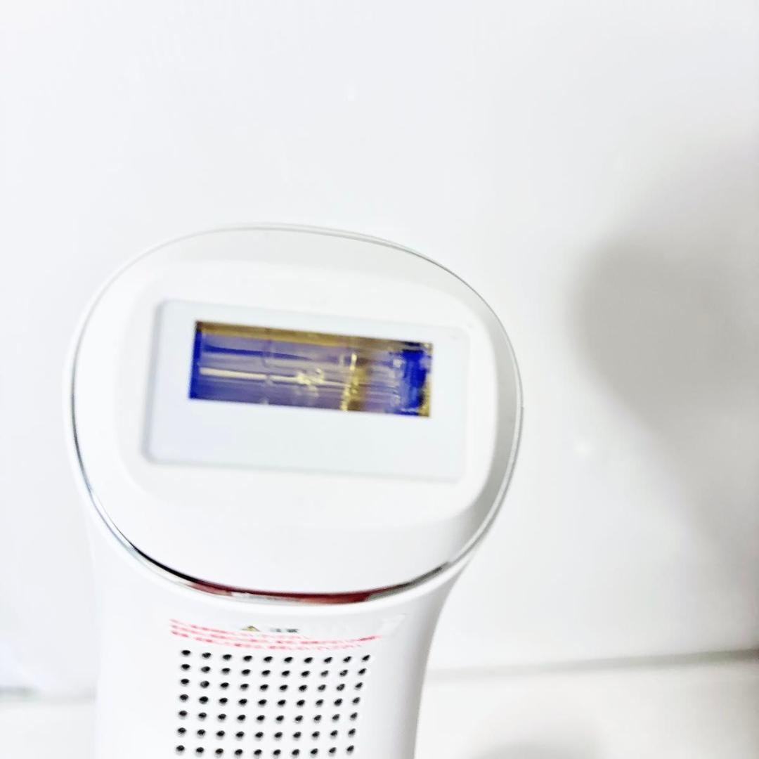 STELLA BEAUTE 美顔器 ホワイト　残499000発以上