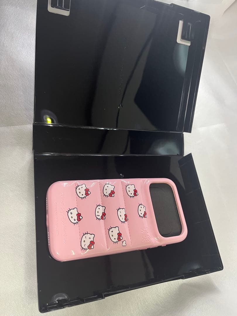 urbansophistication iPhone17ProMax キティ