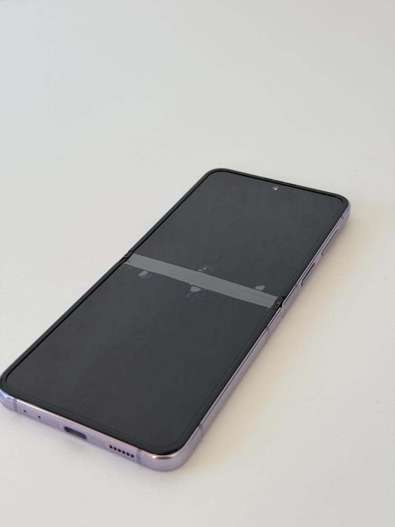 Samsung Galaxy Z Flip4 パープル/ブラック 箱付き