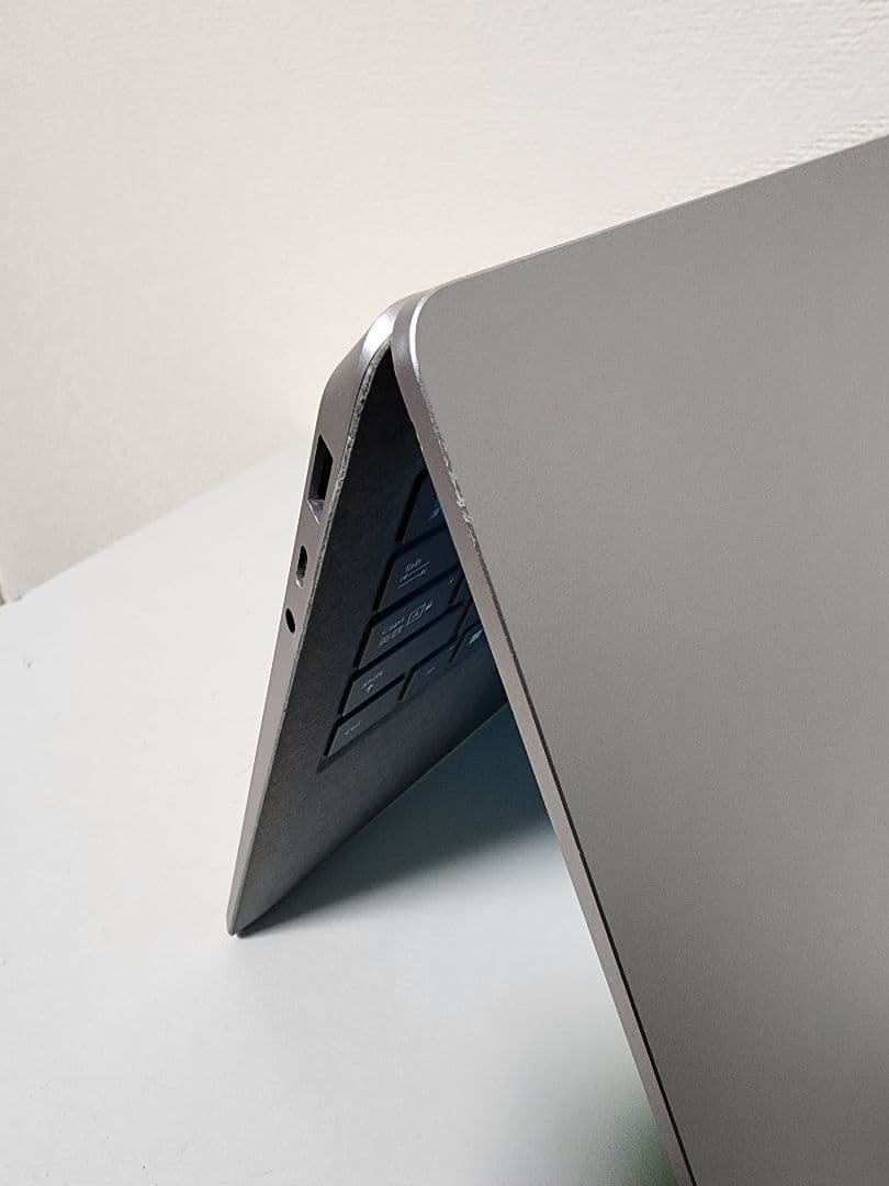 美品 Surface Laptop5 第12世代i5 8GB 256GB