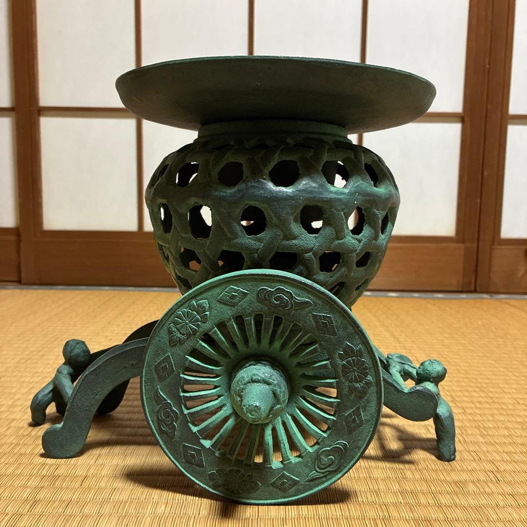 特製美術床置　御所車　花器　花生　花びん　花入　菊模様　置物飾り　銅製　薄端