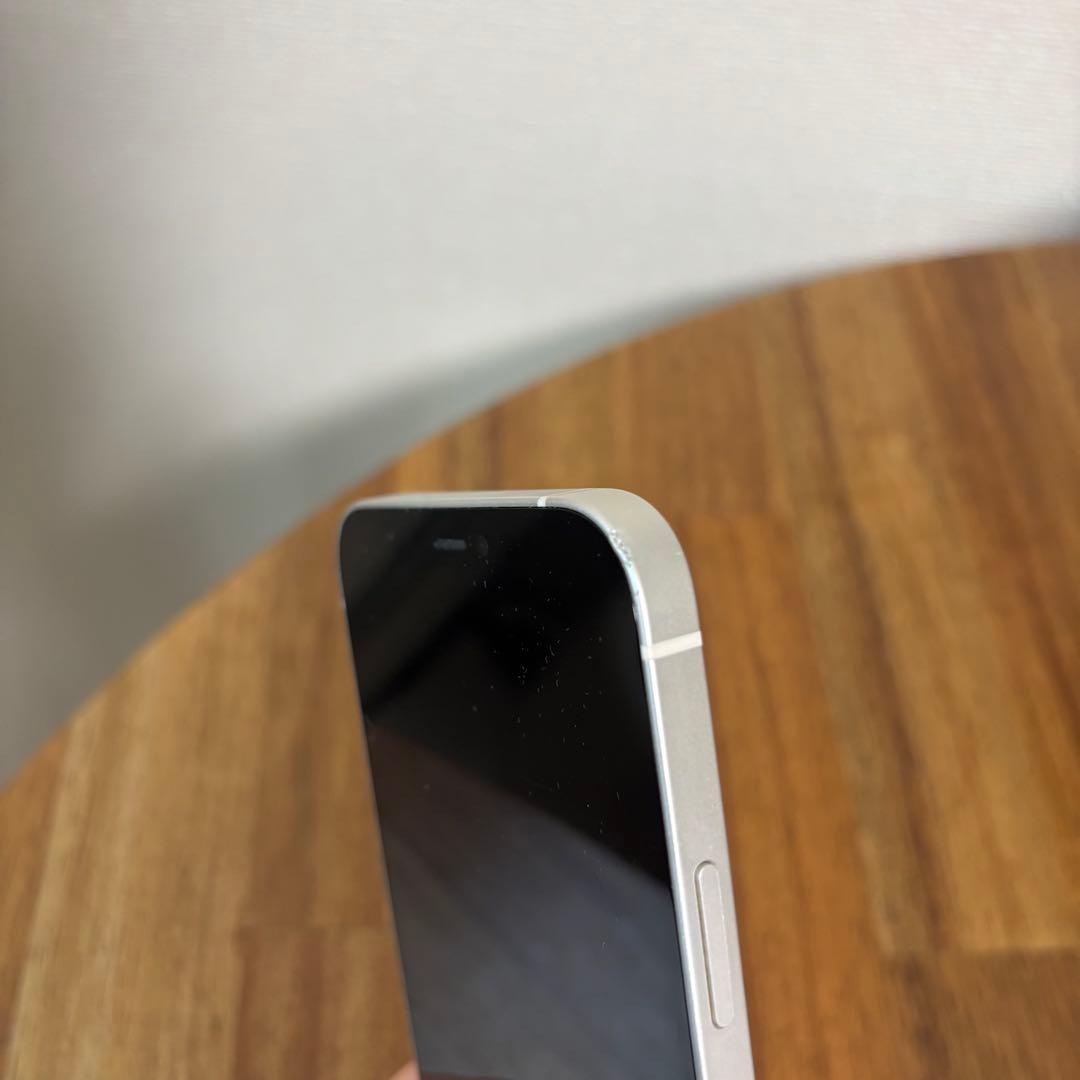 iPhone12 ホワイト　ガラスコーティング済み