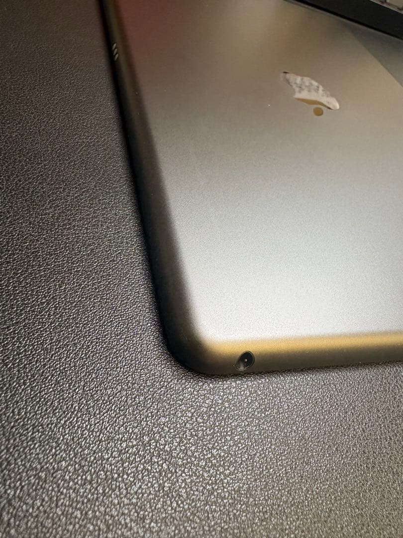 Apple iPad 8世代 128GB Wi-Fiモデル スペースグレー 本体