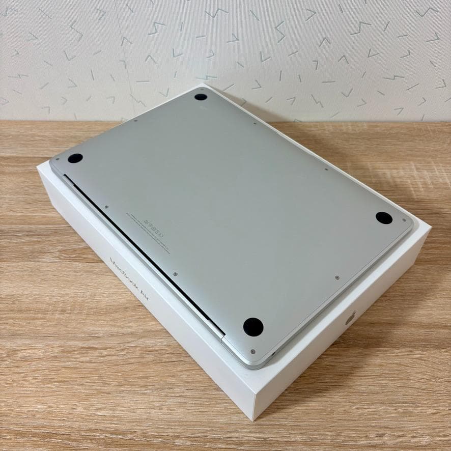 【美品】Apple MacBook Air 13インチ MacOffice搭載