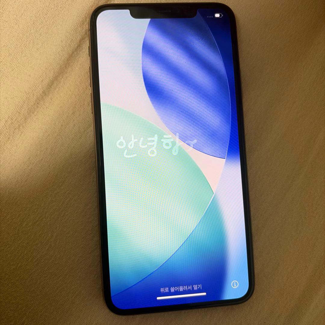 プ*水様 iPhone 11 Promax 512GB ゴールド
