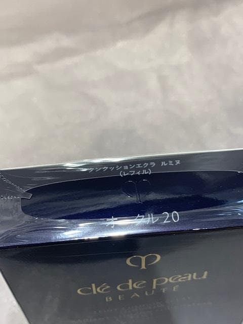 クレドポーボーテ　タンクッションエクラ　ルミヌ　オークル20　詰め替え