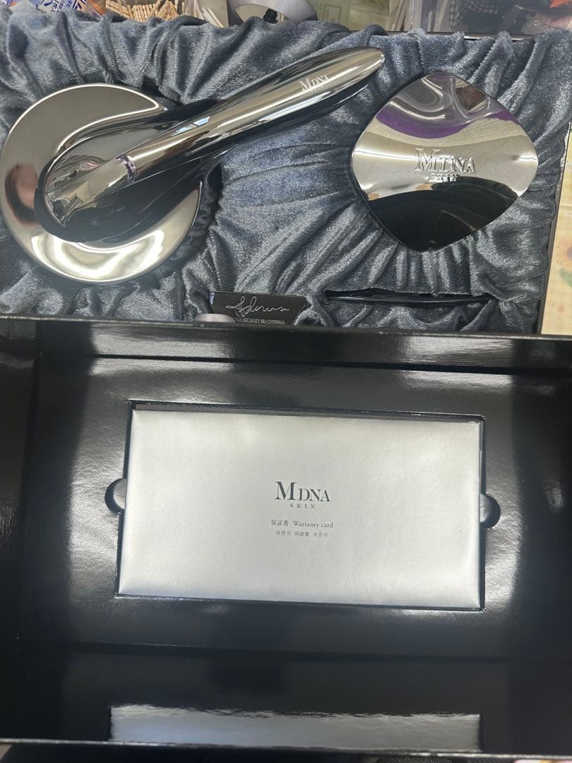 【新品　未使用】MDNA SKIN リジュビネーターセット美顔器 マグネット美容