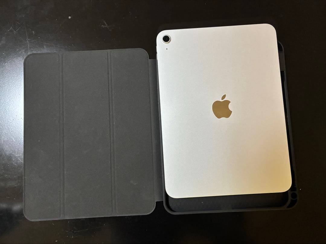 【超美品】iPad11世代【A16】128GBシルバー 本体