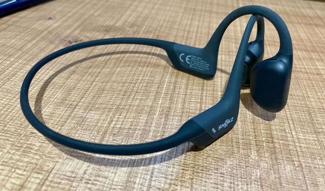 SHOKZ OpenRun Pro 骨伝導イヤホン ブラック【付属品完備】