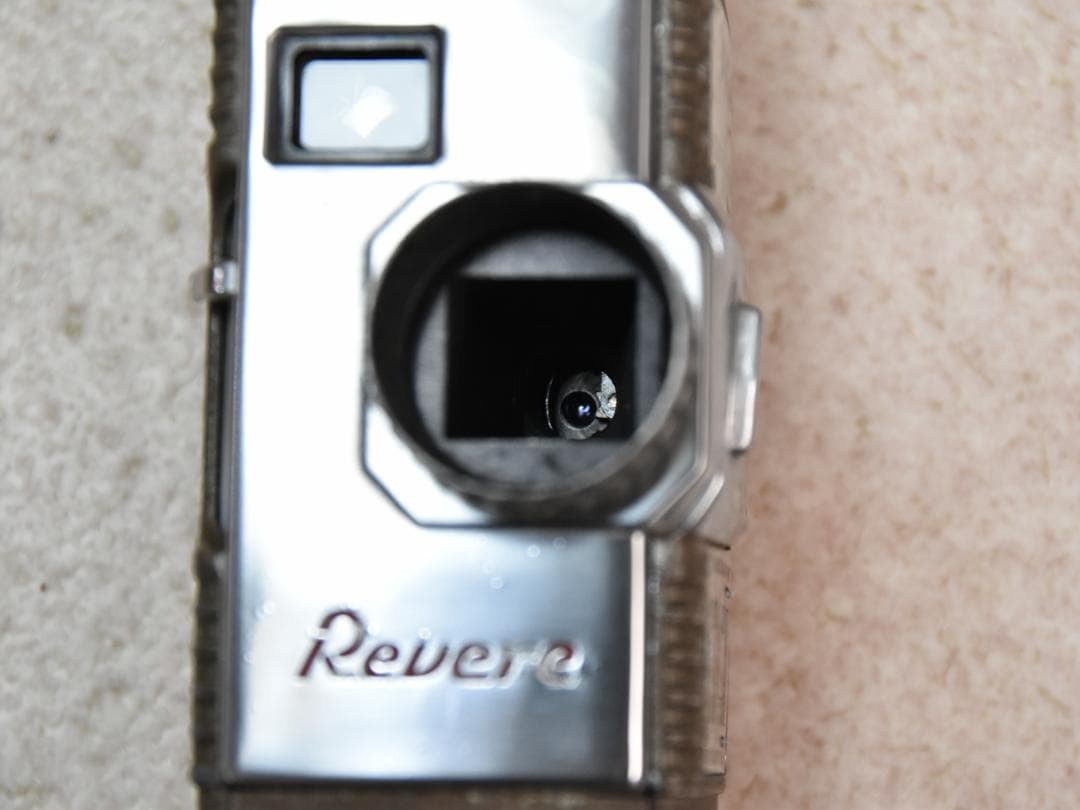 【コレクター・マニア向】1950年頃の 8mmフィルムカメラ Revere 8
