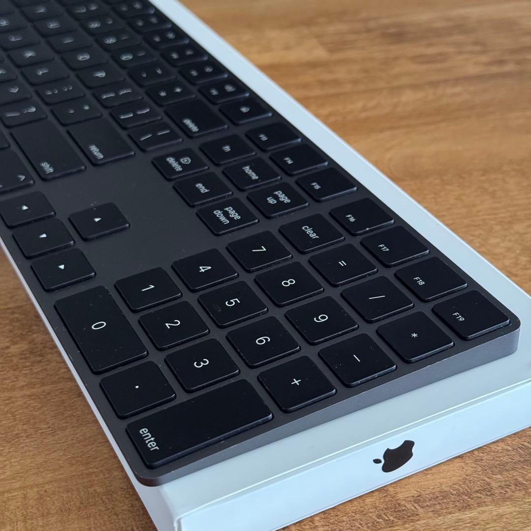 Magic Keyboard US スペースグレー