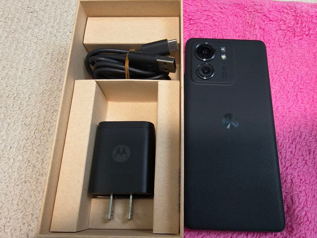 motorola edge 40 普通の中古。