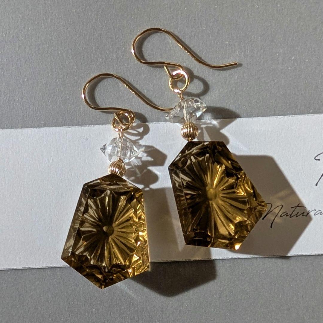 1点のみ✧︎コニャッククォーツパフュームボトルピアス