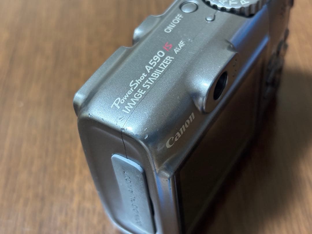 Canon PowerShot A590 IS 動作確認済 傷あり 写り込みあり